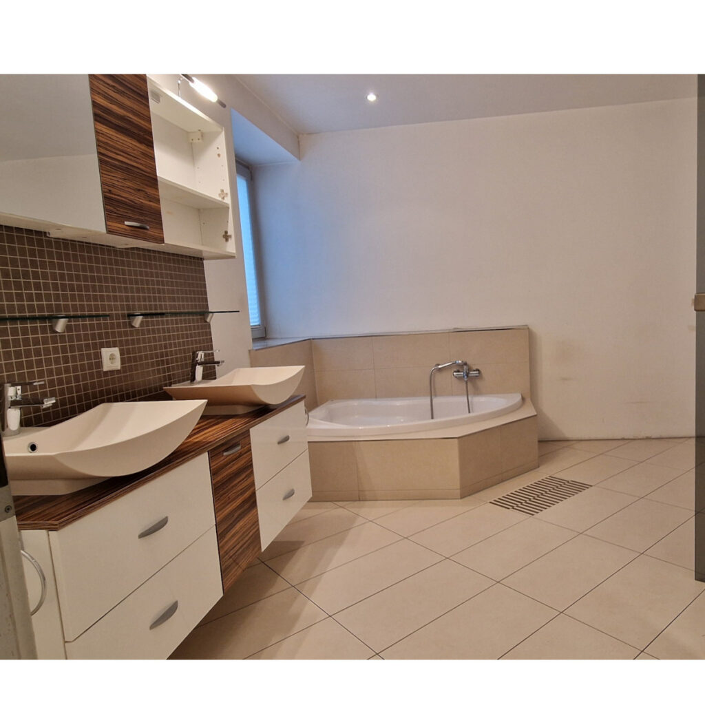 Blick in den Raum vorher